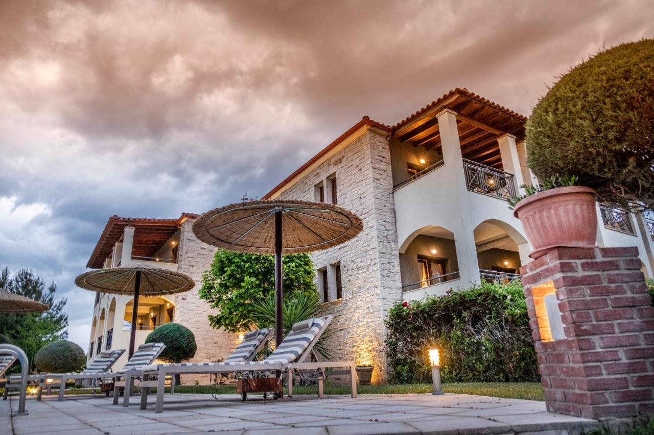 Country Hotel