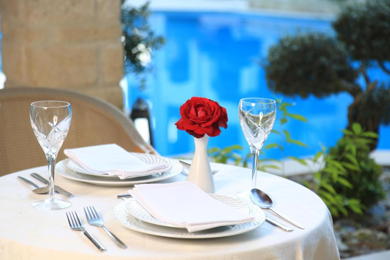 Country Otel 3*
